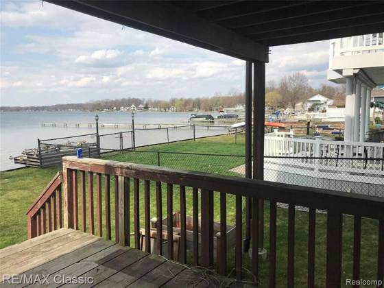 381 E Shore Drive, Whitmore Lake, MI 48189 photo 4