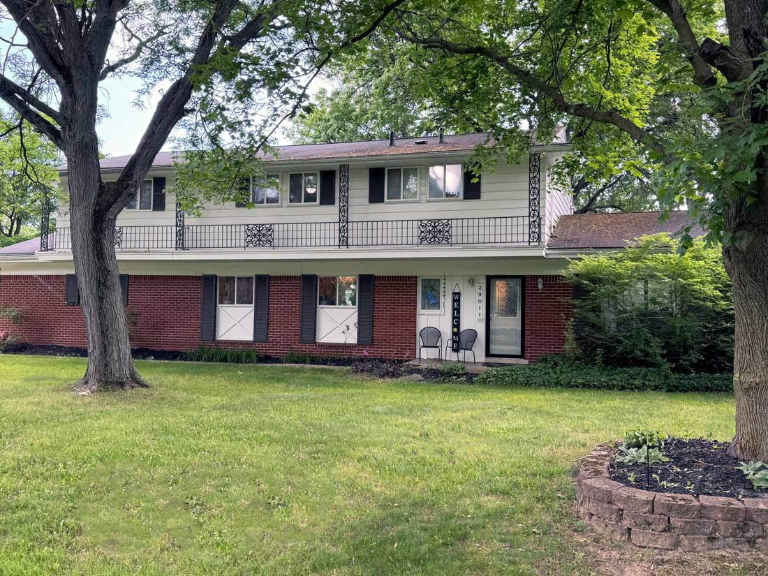 29011 Glenarden Street, Farmington Hills, MI 48334