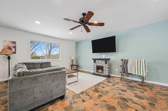325 W Delhi Road, Ann Arbor, MI 48103 photo 2