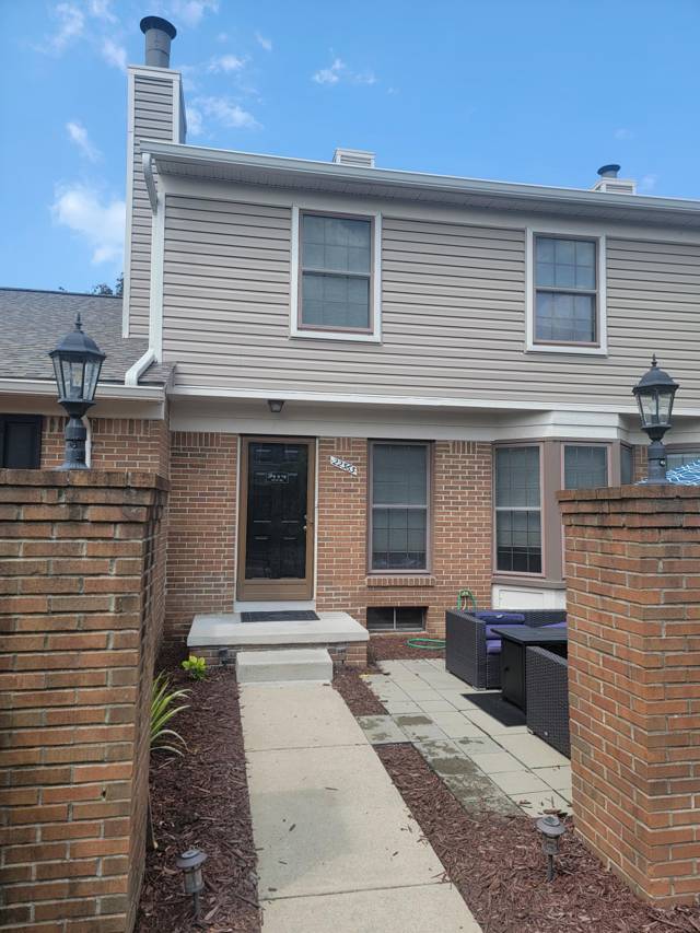 22363 Peachtree, Novi, MI