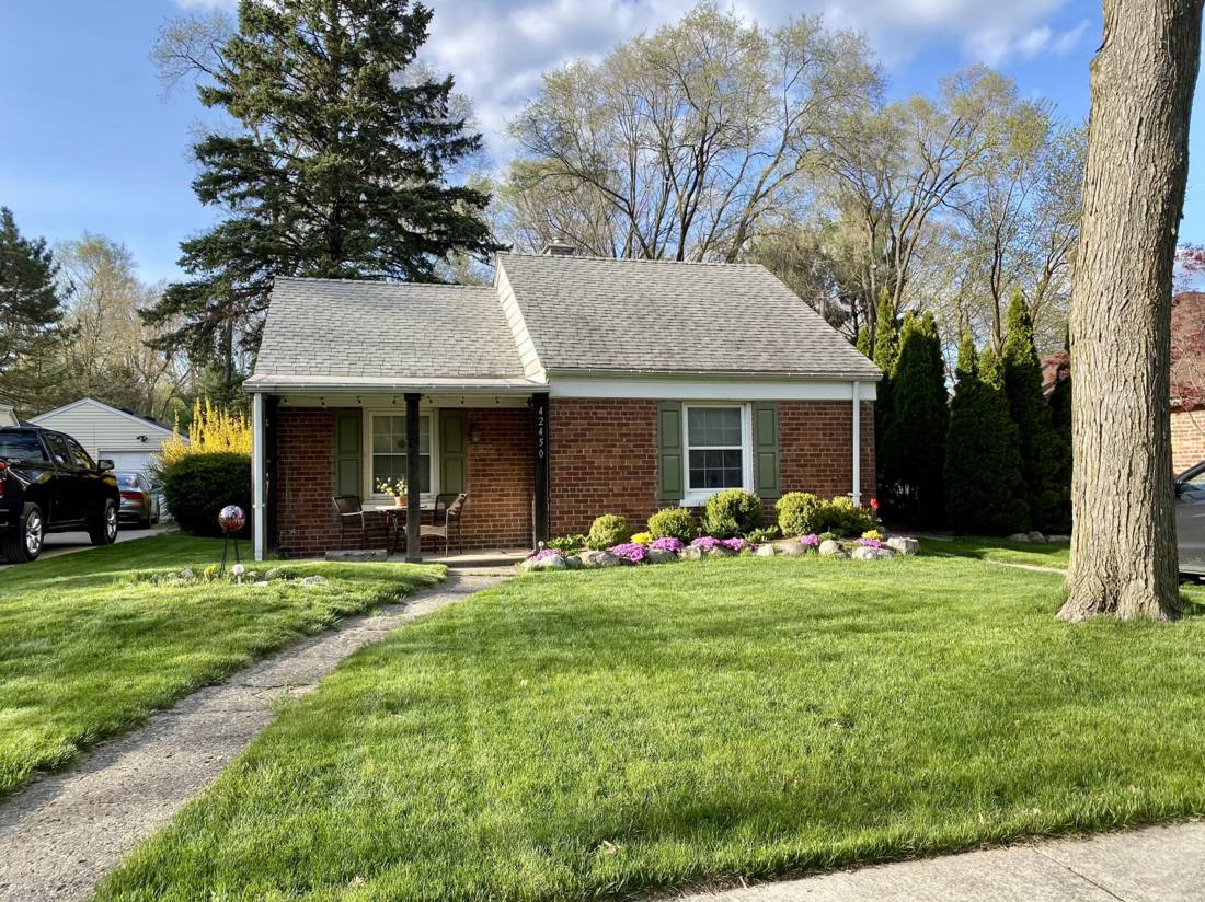 42450 Parkhurst Road, Plymouth, MI 48170