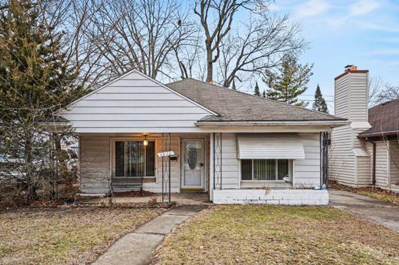6822 N Lafayette Street, Dearborn Heights, MI 48127 photo 2