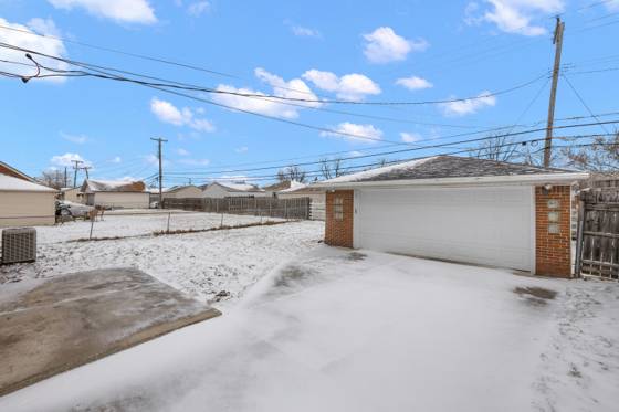 23029 Beverly Street, Saint Clair Shores, MI 48082 photo 4
