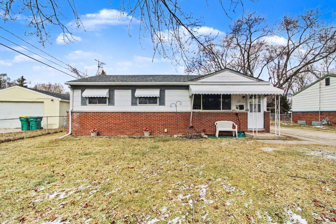 2329 Brooktree Court, Ypsilanti, MI 48198