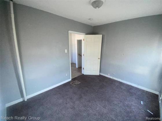 20201 Ilene Street, Detroit, MI 48221 photo 2