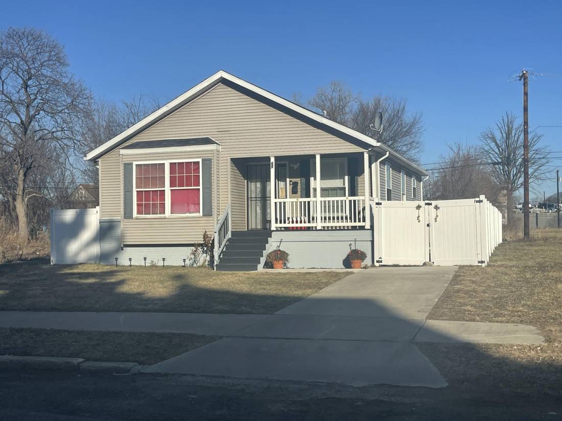 67 Church Street, Highland Park, MI 48203