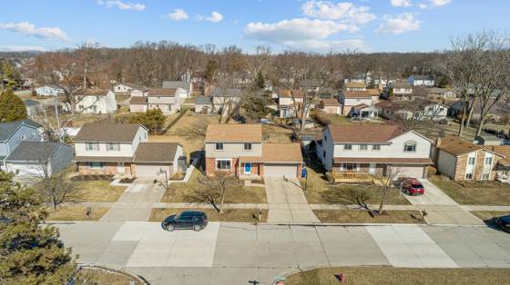 43486 Fredericksburg Street, Canton, MI 48188 photo 2