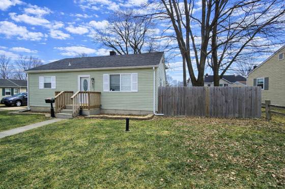 1909 Minnie Street, Port Huron, MI 48060 photo 3