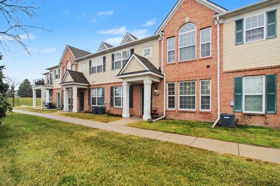 23790 Northstone Village Drive, Taylor, MI 48180 photo 2