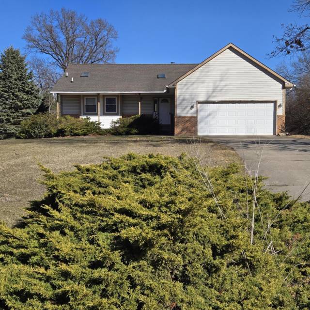 9027 Clover Drive, Milan, MI