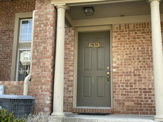 2838 Barclay Way, Ann Arbor, MI 48105 photo 2