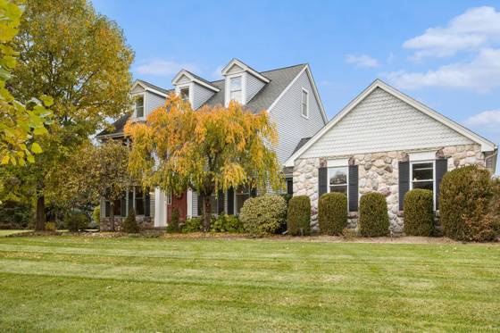 9180 Yorkshire Drive, Saline, MI 48176 photo 4