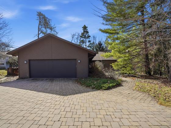 3635 Fox Hunt Drive, Ann Arbor, MI 48105 photo 3