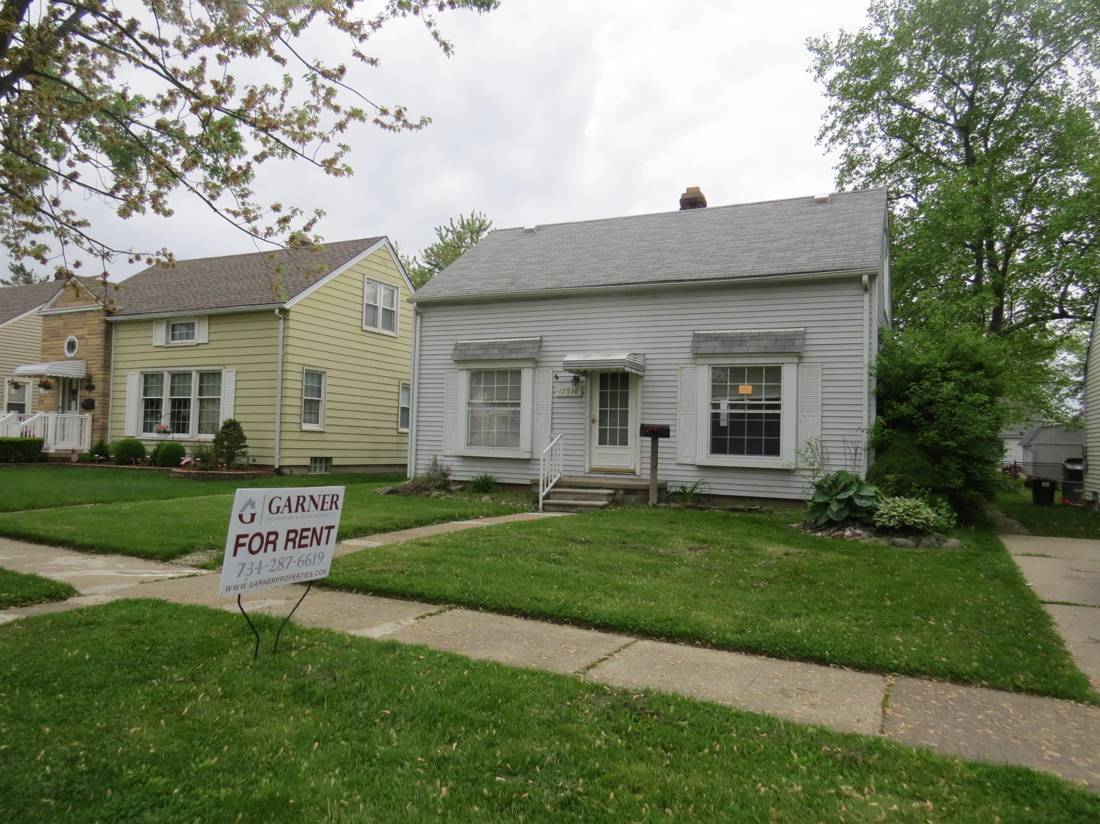 17538 Matthews Street, Riverview, MI 48193