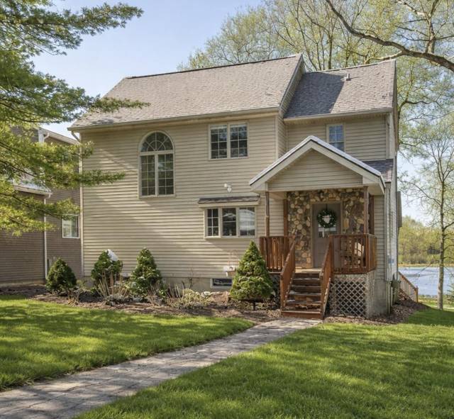 6511 Forest Beach Drive, Brighton, MI