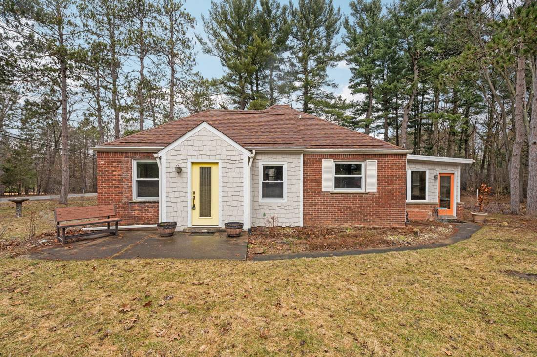 3486 Woodlea Drive, Ann Arbor, MI 48103