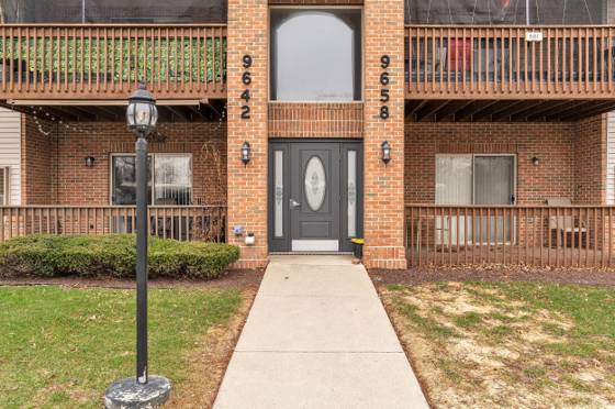 9644 Sawgrass Court, Van Buren Twp, MI 48111 photo 2