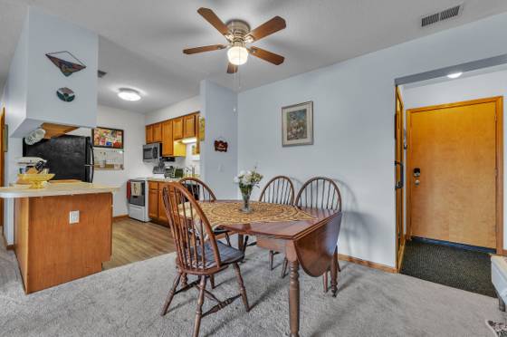 9644 Sawgrass Court, Van Buren Twp, MI 48111 photo 5