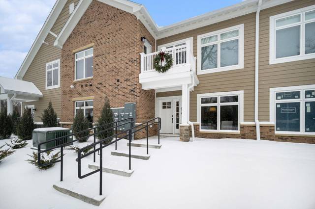 634 Boardwalk Lane, Dexter, MI