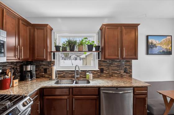 2333 Barrett Avenue, Royal Oak, MI 48067 photo 4