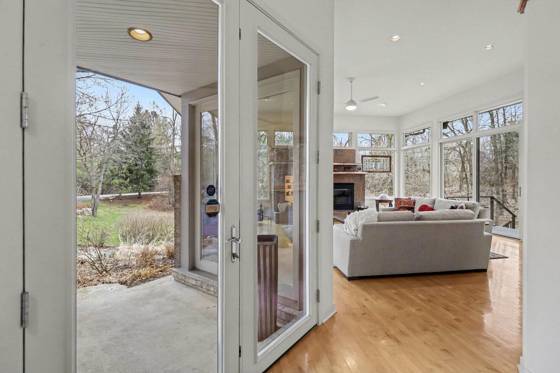 5583 Great Hawk Circle, Ann Arbor, MI 48105 photo 3