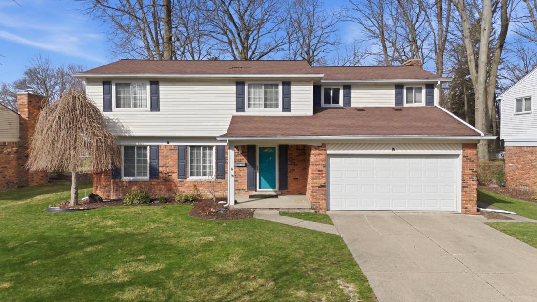 21467 Chestnut Lane, Farmington, MI 48336