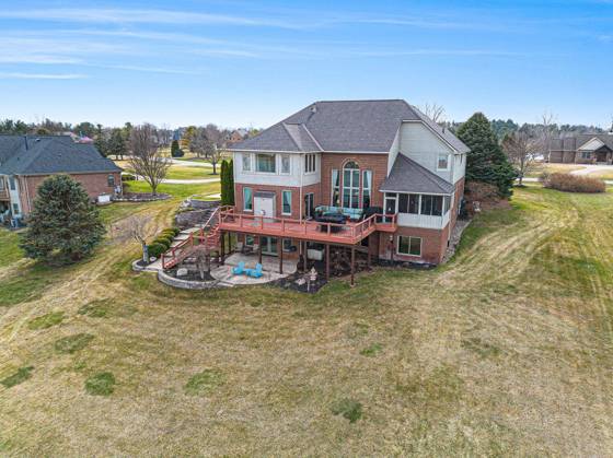 9187 Mirage Lake Drive, Milan, MI 48160 photo 2