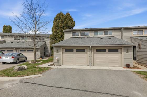 610 Peninsula Court, Ann Arbor, MI 48105 photo 3