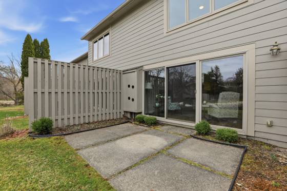 610 Peninsula Court, Ann Arbor, MI 48105 photo 5