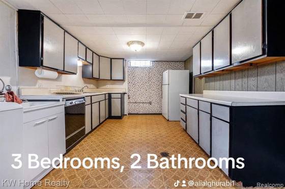 8160 Woodbine Street, Dearborn Heights, MI 48127 photo 4