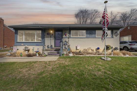 30358 W Chicago, Livonia, MI 48150 photo 3