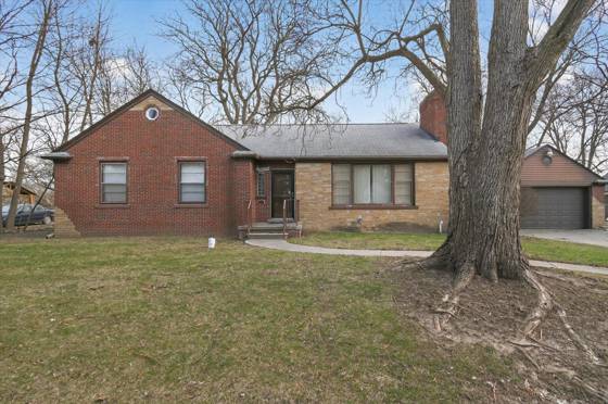 18759 Huntington Avenue, Harper Woods, MI 48225 photo 3