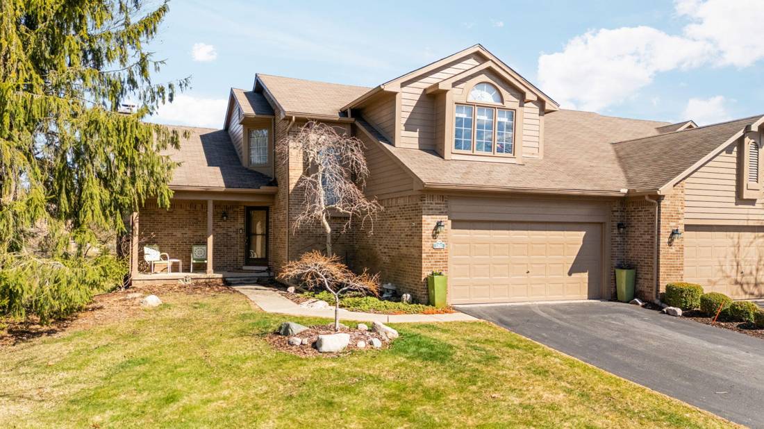 1261 Laurel View Drive, Ann Arbor, MI 48105