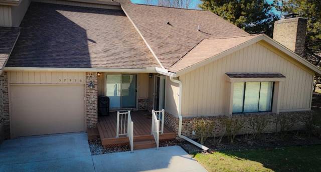 37526 N Laurel Park Drive, Livonia, MI