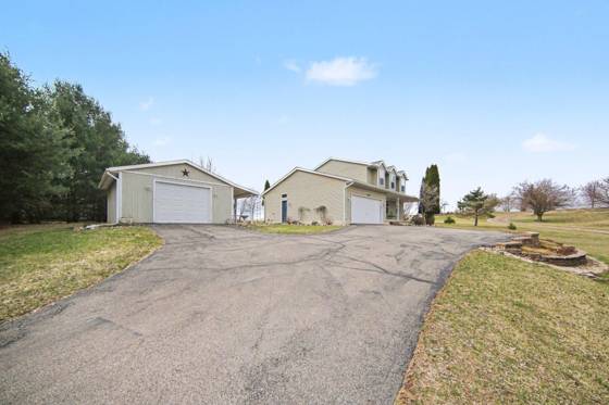 19836 Queens Court, Manchester, MI 48158 photo 2