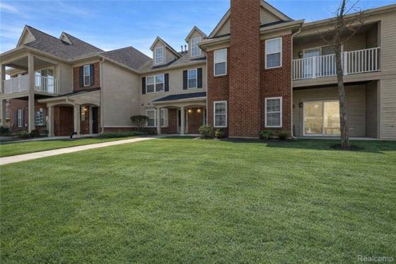 47861 Cardiff Ave, Canton, MI 48188 photo 2