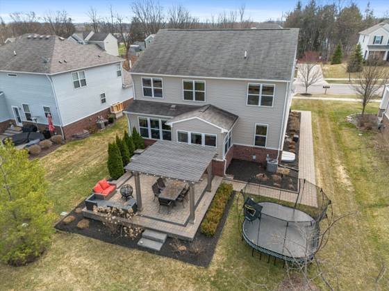 57662 Village Drive, New Hudson, MI 48165 photo 2