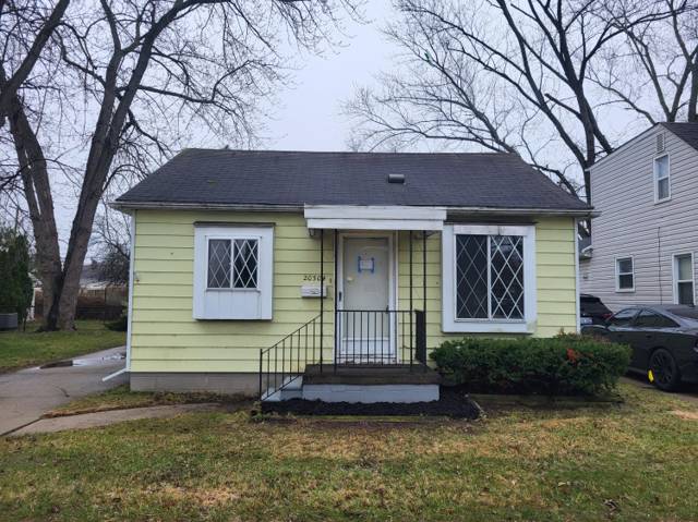 20304 E Eight Mile Road, Harper Woods, MI