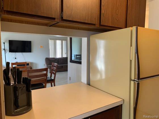 22140 Dante #209, Oak Park, MI 48237 photo 5