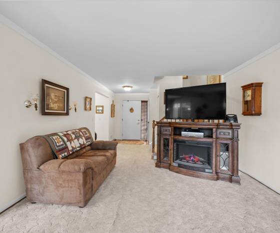 42282 E Edward Drive #258, Clinton Twp, MI 48038 photo 4
