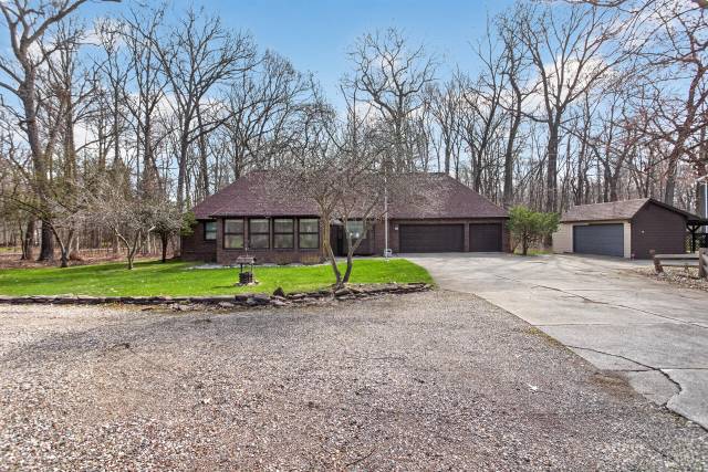 6284 Stofer Road, Chelsea, MI