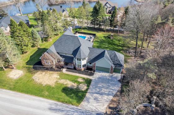 2750 Bayview Drive, Pinckney, MI 48169 photo 2