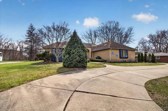 38609 Jahn Street, Livonia, MI 48152 photo 2