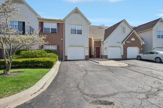 9631 Lakeside Drive #68, Ypsilanti, MI 48197 photo 3