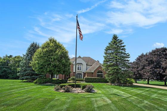 4251 Fleming Way, Plymouth, MI 48170 photo 2