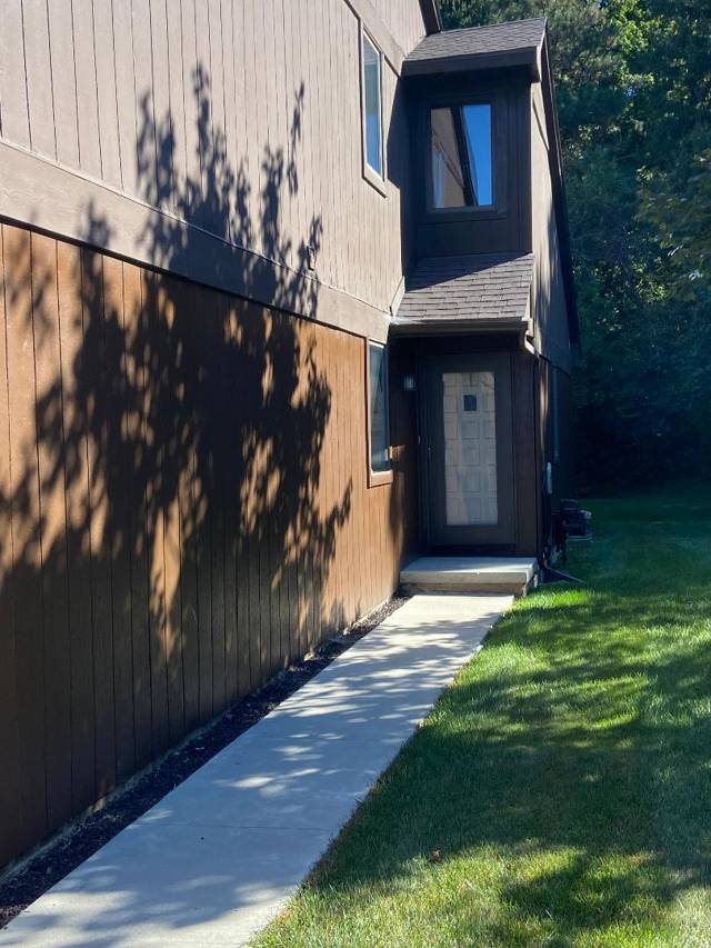 623 Echo Court, Saline, MI