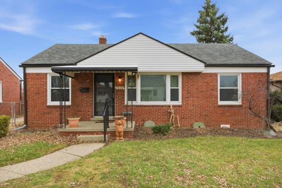 7324 Mckinley, Center Line, MI 48015 photo 2