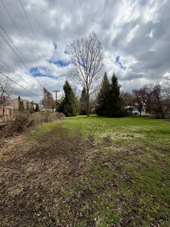 27420 Milton Avenue, Warren, MI 48092 photo 2