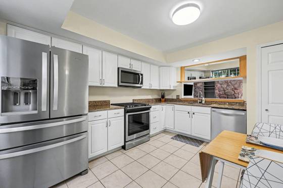 220 Lyn Anne Court, Ann Arbor, MI 48103 photo 4