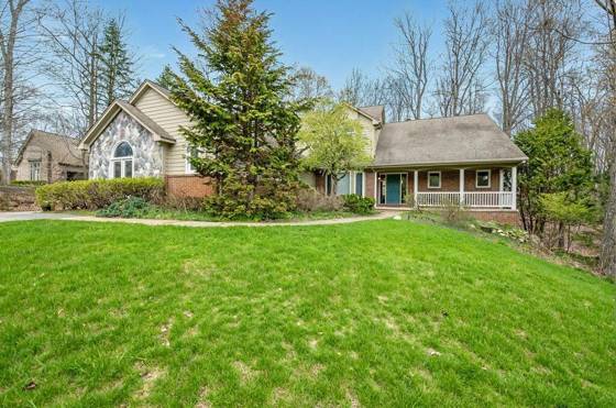 5990 Lynne Hollow Drive, Commerce Twp, MI 48382 photo 2